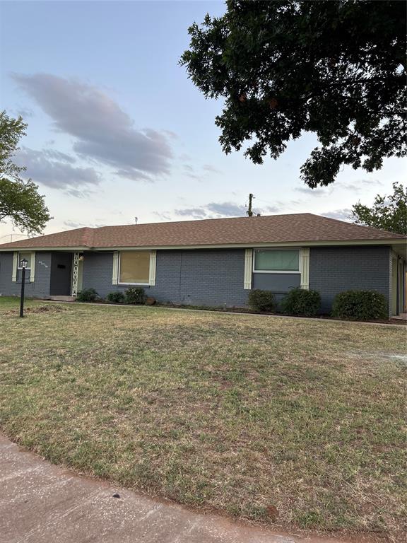 Leonhardt Dr, Oklahoma City, OK 73115