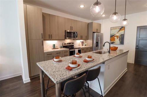 apt-3106-305 Collins Industrial Way, Lawrenceville, GA, 30043-6761 | Card Image