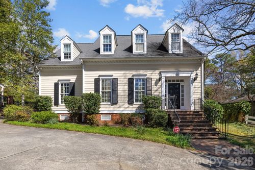 2727 Hampton Ave, Charlotte, NC, 28207-2523 | Card Image