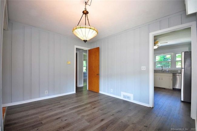 70 Strong Rd, House other with 3 bedrooms, 2 bathrooms and null parking in South Windsor CT | Image 7