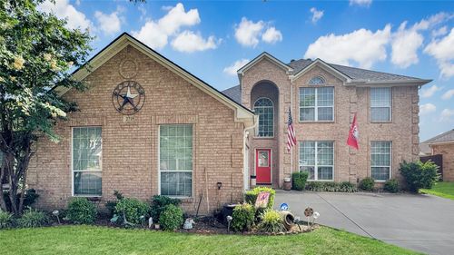 2715 Forest Lake Dr, Grand Prairie, TX, 75052-8796 | Card Image