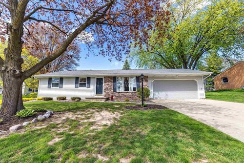 1404 Cormier Road, Ashwaubenon, WI, 54311 | Card Image