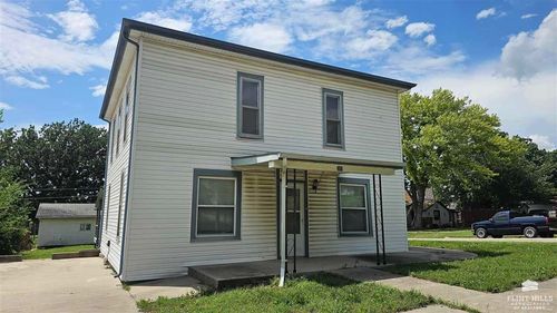301 S A St, Herington, KS, 67449-2801 | Card Image