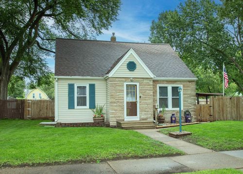 523 Archer Ave, Waterloo, IA, 50703-5119 | Card Image