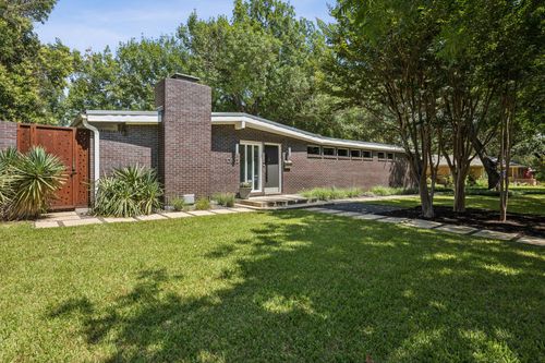 10832 Cinderella Ln, Dallas, TX, 75229-4007 | Card Image
