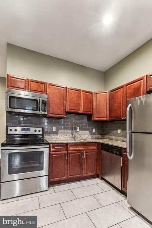 4425 N Uber St, PHILADELPHIA, PA, 19140-1007 | Card Image
