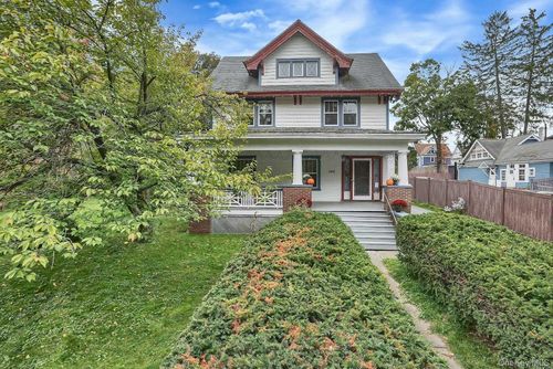 105 Hooker Ave, Poughkeepsie, NY, 12601-4919 | Card Image