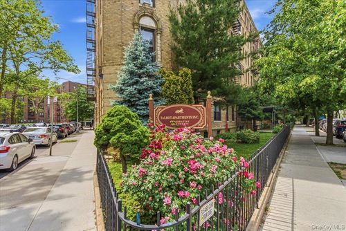 4d-8374 Talbot Street, New York, NY, 11415 | Card Image