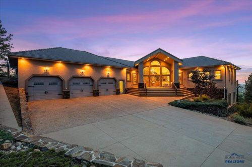 303 Oak Ridge Rd, Spearfish, SD, 57783-8660 | Card Image