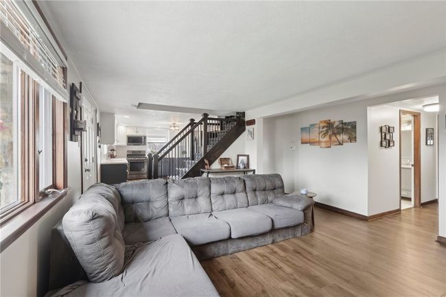 378 Mingo Church Rd, House other with 3 bedrooms, 3 bathrooms and 1 parking in Finleyville PA | Image 11