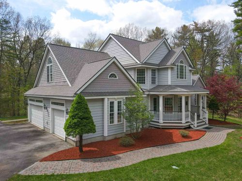17 Aldrich St, Litchfield, NH, 03052-8051 | Card Image