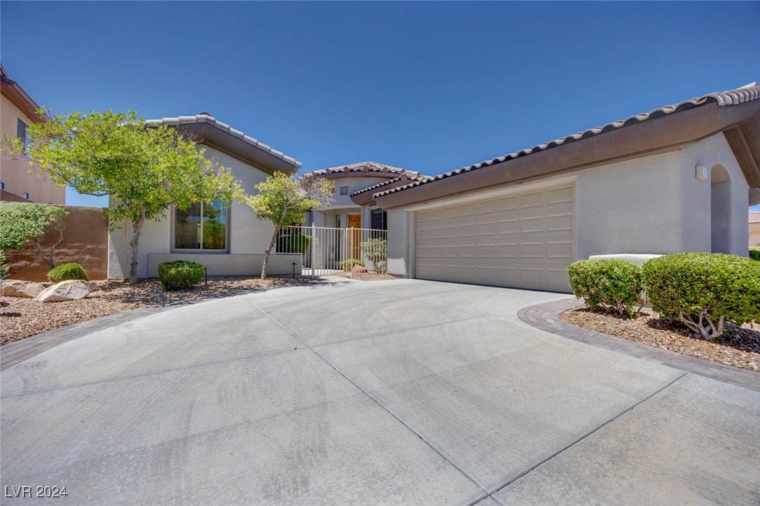 Braelinn Dr, Henderson, NV 89052