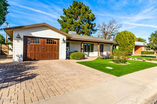 3746 E Fairmount Ave, Phoenix, AZ, 85018-5125 | Card Image