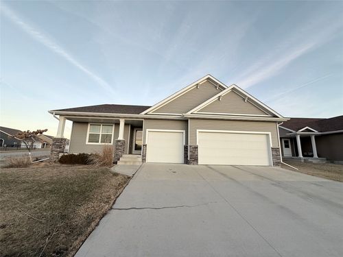 2213 Williams Dr, Fort Dodge, IA, 50501-7021 | Card Image