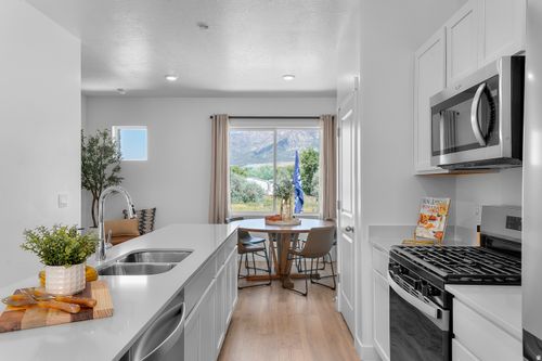 186-1266 N 275 E, Harrisville, UT, 84404-5463 | Card Image