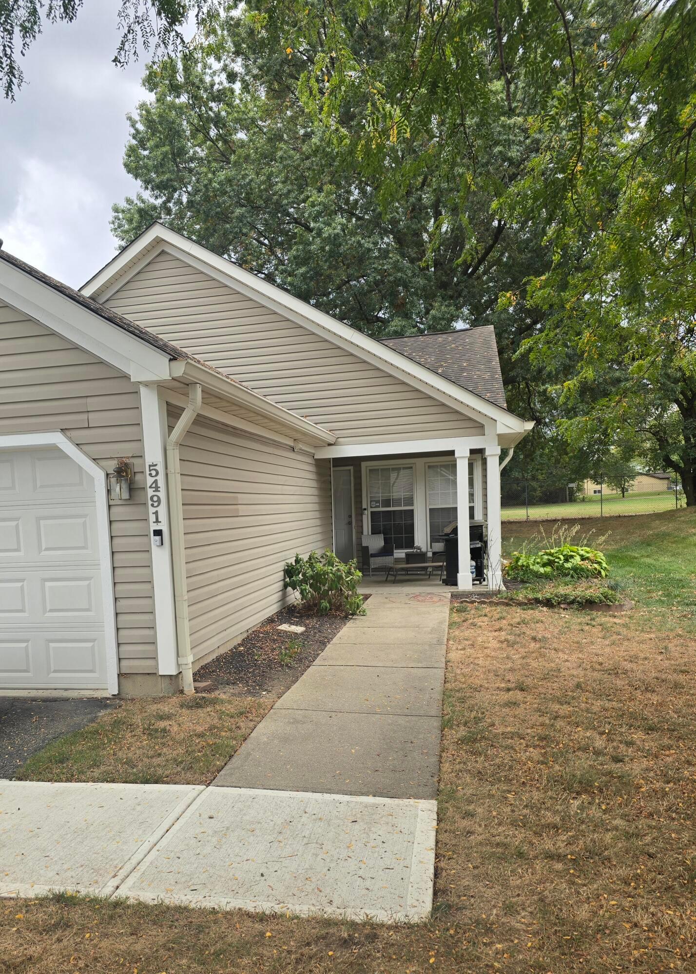 Parkshire Dr, Columbus, OH 43229