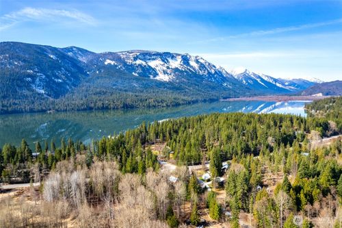 22740 Brown Rd, Leavenworth, WA, 98826-9719 | Card Image