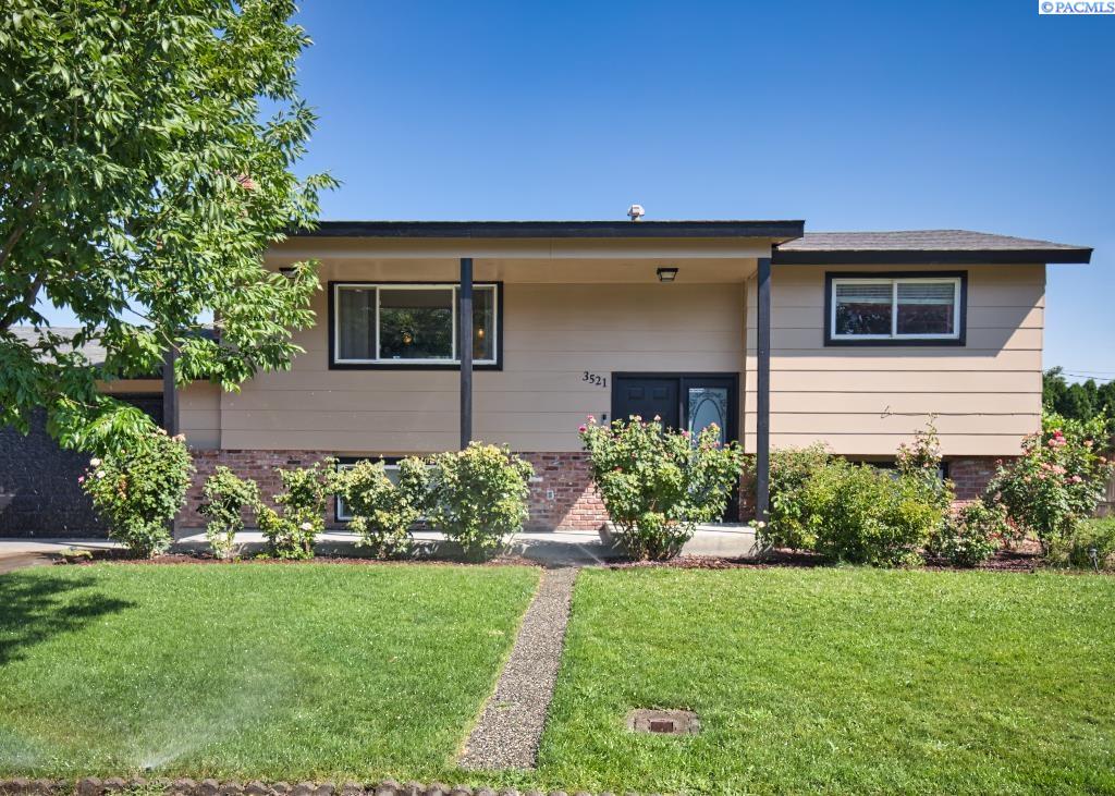 Ella St, Pasco, WA 99301