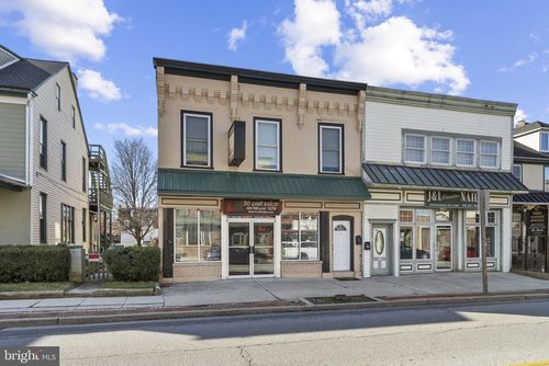 132 E Lancaster Ave, DOWNINGTOWN, PA, 19335-2958 | Card Image