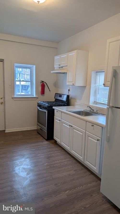 244 Minor St, NORRISTOWN, PA, 19401-4043 | Card Image