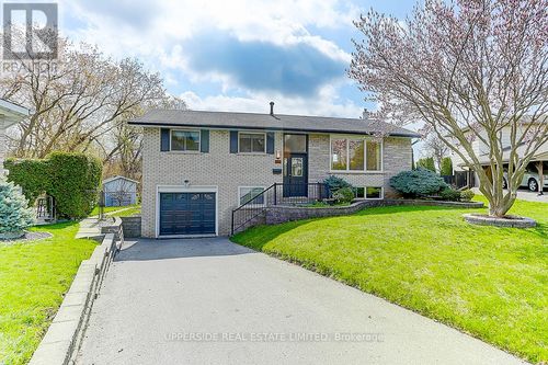 853 Capri Crt, Oshawa, ON, L1H1S2 | Card Image