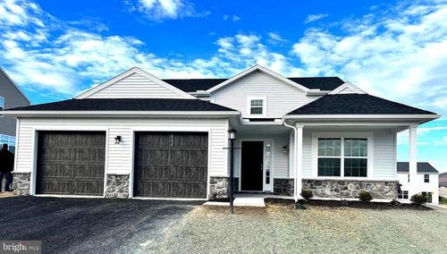 2 Lavender Ln, LEBANON, PA, 17042 | Card Image