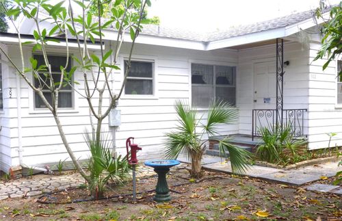 302 S Palm Ave, FROSTPROOF, FL, 33843-2257 | Card Image