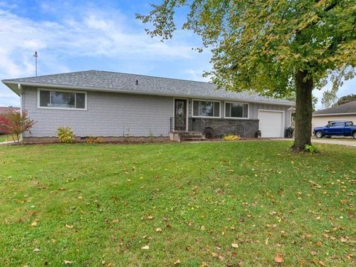 568 Locust St S, Prescott, WI, 54021-1633 | Card Image