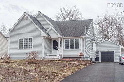 2009 Langille Dr, Coldbrook, NS, B4R1C3 | Card Image