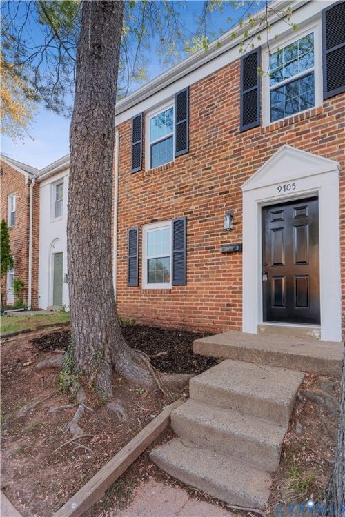 9705 Aspen Pl, Manassas, VA, 20110-5956 | Card Image