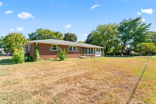 208 Roscoe St, Goodlettsville, TN, 37072-1820 | Card Image