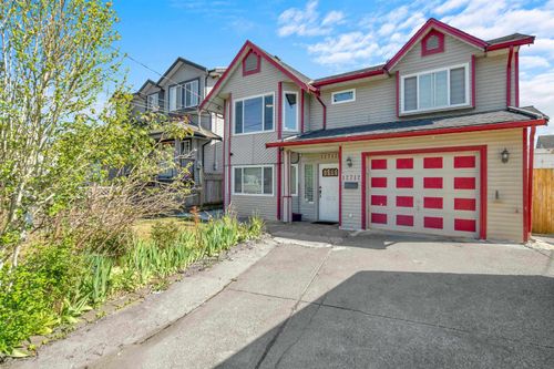12712 113a Ave, Surrey, BC, V3V3M4 | Card Image