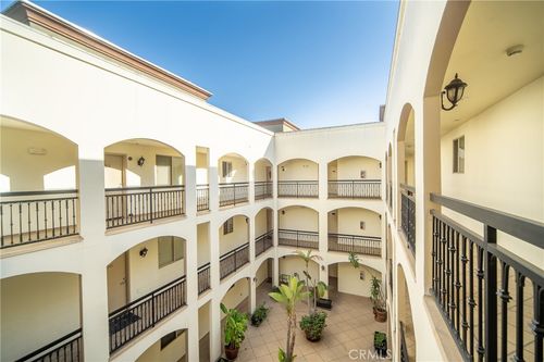 apt-104-12916 Moorpark St, Studio City, CA, 91604-5067 | Card Image