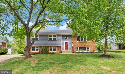 9418 Robnel Ave, MANASSAS, VA, 20110-2525 | Card Image