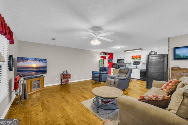 7616 Nicholson Rd, House other with 3 bedrooms, 2 bathrooms and 2 parking in cumming GA | Image 23