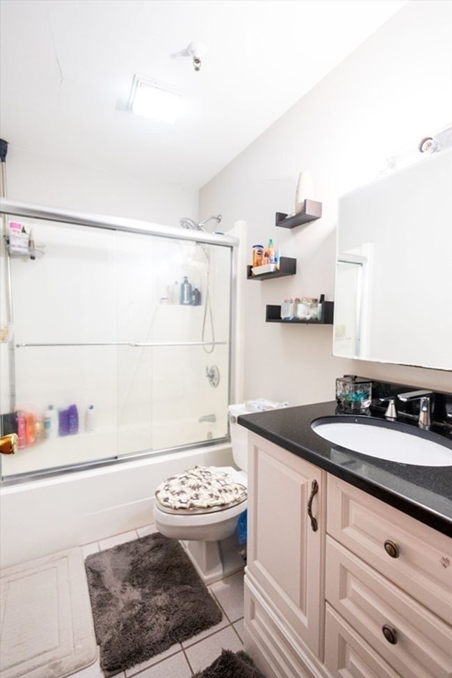 APT-303 - 38 Carter St, Condo with 2 bedrooms, 1 bathrooms and 1 parking in Everett MA | Image 21