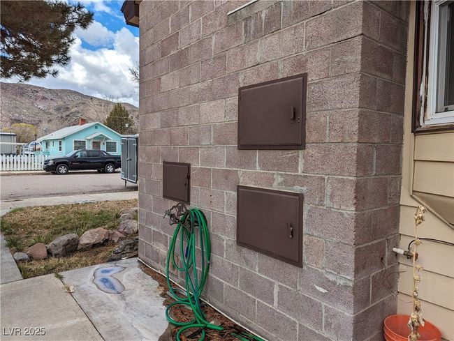 Exterior of Fireplace | Image 25