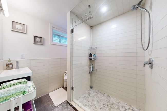723 Victory Dr, House other with 3 bedrooms, 3 bathrooms and 2 parking in Pickering ON | Image 32
