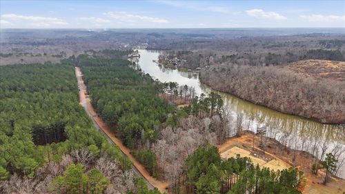 7 Southview Dr, Iva, SC, 29655-8668 | Card Image