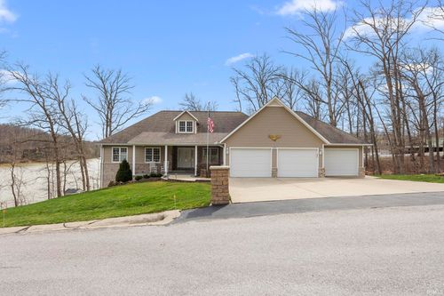 9401 S Lake Shore Ln, Huntingburg, IN, 47542-9202 | Card Image