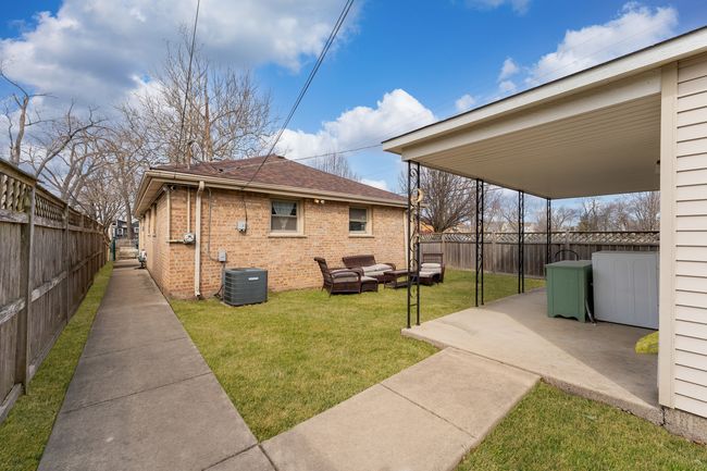 1553 N 39 Th Ave, House other with 3 bedrooms, 1 bathrooms and 2 parking in Stone Park IL | Image 19