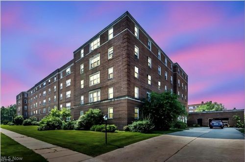 420-13800 Fairhill Rd, Shaker Heights, OH, 44120-5510 | Card Image