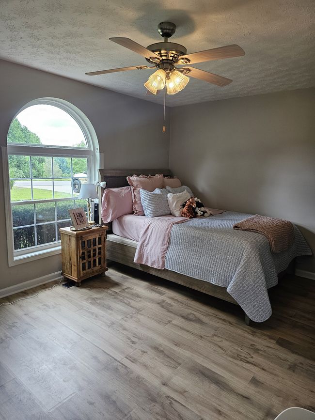 So warm and inviting. Makes you want to cuddle up and take a nap, read a book. Your own little private oasis. | Image 26