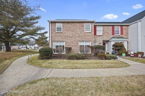 28 Vassar Pl, Morganville, NJ, 07751-1715 | Card Image