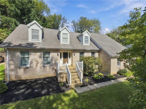 9 Northwood Rd, Greensburg, PA, 15601-1140 | Card Image
