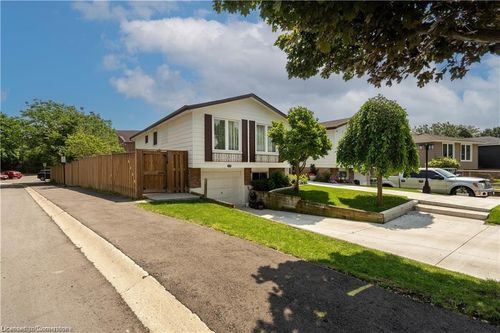 lower-unit-179 Wendover Dr, Hamilton, ON, L9C5X6 | Card Image