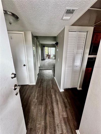 1031 - 2625 State Road 590, Condo with 2 bedrooms, 1 bathrooms and null parking in Clearwater FL | Image 3