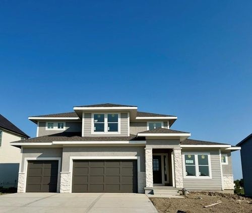1805 Sw Arbormist Dr, Lee's Summit, MO, 64082-2700 | Card Image