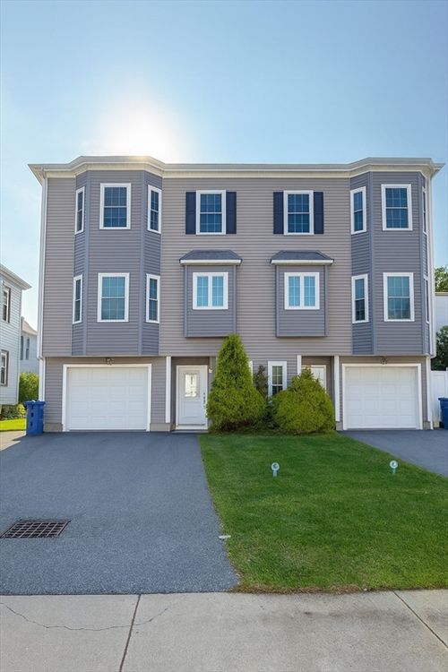 1-46 Wellington St, Waltham, MA, 02451-3633 | Card Image