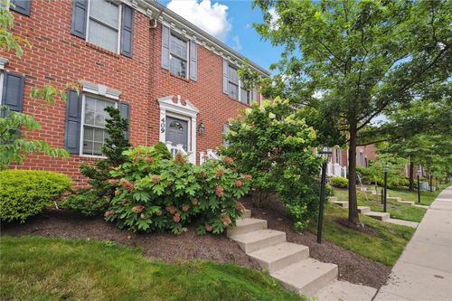 409 Marshall Heights Dr, Wexford, PA, 15090-7661 | Card Image